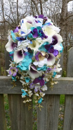 Cascading bridal bouquet with champagne hydrangeas