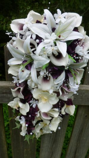 Cascading Plum bridal bouquet with casablanca lilies picasso calla lilies - Image 3