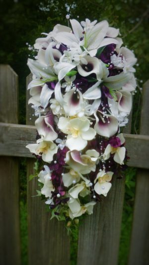 Cascading Plum bridal bouquet with casablanca lilies picasso calla lilies - Image 4