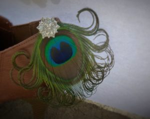 Pair of peacock shoe clip, feather shoe clip, shoe accessory,bridal shoe clips, bridesmaids shoe clips - Image 3