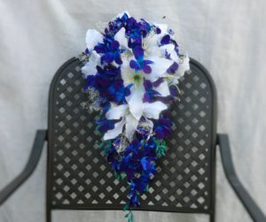Casablanca lily and galaxy orchid cascading bouquet - Image 2