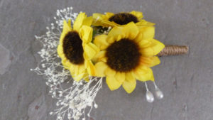 Sunflower boutonniere, button hole with baby's breath - Image 2