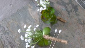 Succulent boutonniere, echeveria with baby's breath, artificial flower, wrapped with burlap, jute, button hole, customizable - Image 3