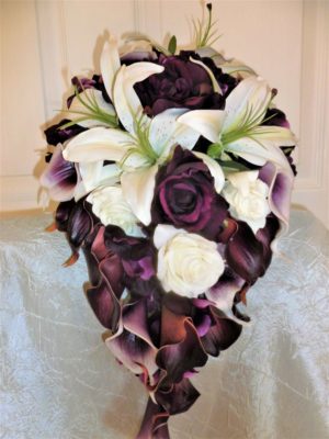 Plum and ivory cascading bouquet - Image 2