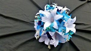 Blue orchid and white cassablanca lily bouquet - Image 4