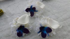 Calla lily orchid pearl wrist corsage with galaxy orchids - Image 3
