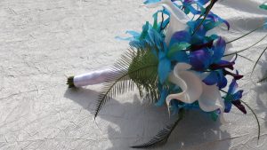 Blue dendrobium orchid and calla lily bouquet - Image 3