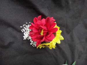 Sunflower boutonniere, corsage, garden mum, groom, groomsmen, button hole - Image 2