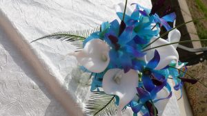 Blue dendrobium orchid and calla lily bouquet - Image 4