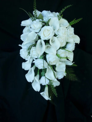 Real touch calla and rose cascading bouquet - Image 2