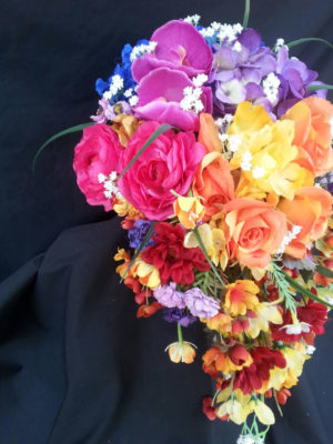 Rainbow cascading bouquet - Image 5