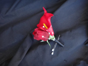 Rose, calla boutonniere, button hole, white, red - Image 3