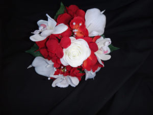 Red, white rose, calla, hydrangea bouquet, small bouquet, bridesmaid bouquet - Image 3