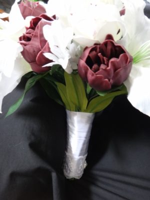 Plum and casablanca lily cascading bouquet - Image 5