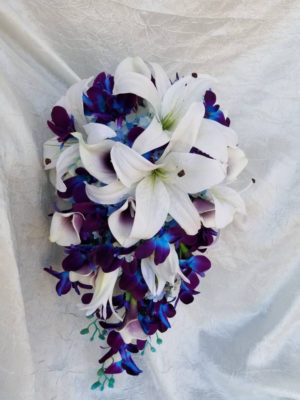 Casablanca lily and galaxy orchid bouquet - Image 3