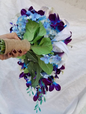 Casablanca lily and galaxy orchid bouquet - Image 4