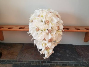 Ivory, cream bouquet with gold accent