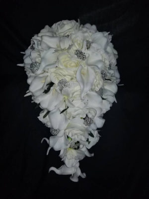 Ivory, cream cascading bridal bouquet, real touch calla lily &rose - Image 4