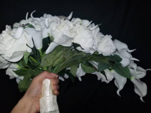 Ivory, cream cascading bridal bouquet, real touch calla lily &rose - Image 2