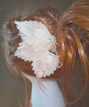 Bridal Ivory peacock hair piece with a rhinestone - Image 4