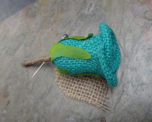 Rustic style boutonniere, burlap, jute boutonniere - Image 2
