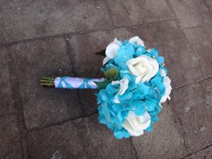 Turquoise hydrangea bouquet - Image 3
