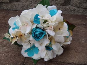Small hydrangea bouquet - Image 3
