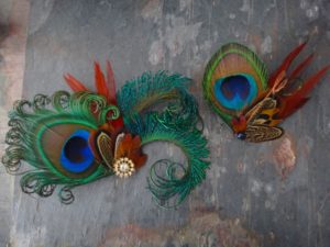 Peacock hair clip "Victoria", fascinator, hair accessories, brown and gold accent - Image 4
