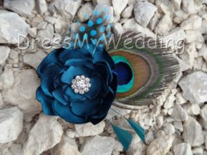 Bridesmaids satin peacock feather hair clip "Mary", customizable - Image 2