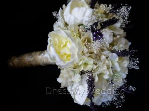 Ivory and grape purple bridal bouquet - Image 3