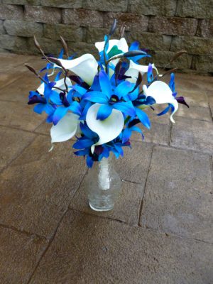 Blue dendrobium orchid and calla lily bouquet - Image 2