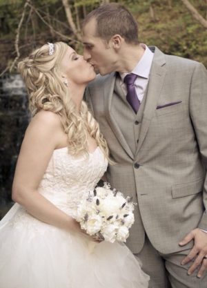 Ivory and grape purple bridal bouquet - Image 2