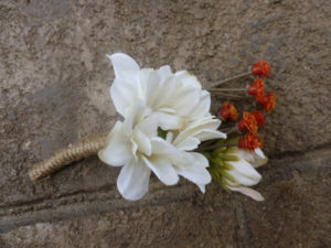 Rustic boutonniere, wrapped with burlap, customizable - Image 5