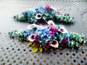 Wedding table center piece, alter decor, teal hydrangea Picasso callas, center piece - Image 4