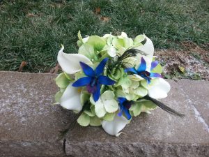 Apple green hydrangea bouquet, small bouquet, maid of honors or bridesmaids bouquet - Image 4