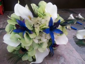 Apple green hydrangea bouquet, small bouquet, maid of honors or bridesmaids bouquet - Image 2