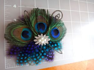 Peacock feather  hair clip "Pearl" bridal hair piece - Image 5