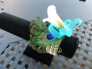 Calla lily wrist corsage with pearl bracelet, Customize calla lily and ribbon colors - Image 2