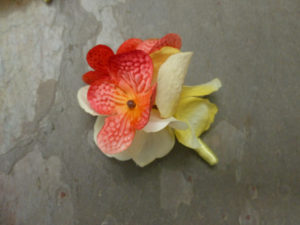 Hydrangea boutonniere, rustic country hydrangea boutonniere, Customizable, button hole, corsage - Image 4