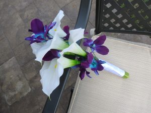 Calla lily purple blue orchid bouquet - Image 3