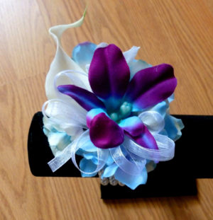 calla lily orchid pearl wristlet, corsage, purple corsage, eggplant purple calla lily