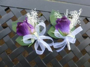 Rose baby's breath boutonniere, button hole, corsage, available in more colors, customizable - Image 2