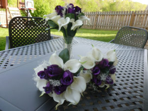 Real touch calla lily and silk purple rose bouquet with natural preserved baby's breath. - Image 3