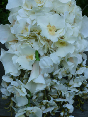 Ivory, light champagne cascading bouquet, cascading bridal bouquet, ivory bridal bouquet - Image 2