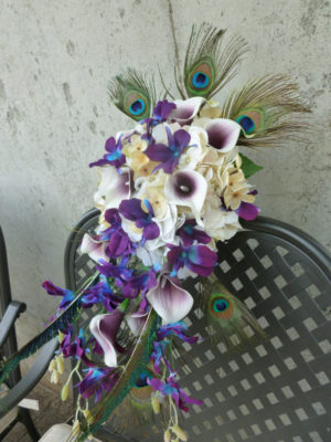 Champagne & plum picasso bouquet with peacock feathers - Image 4