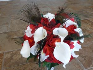 Red and white bridal bouquet, hydrangea, calla lily, artificial flower, bride bouquet with peacock feathers, rustic country, jute and lace - Image 3