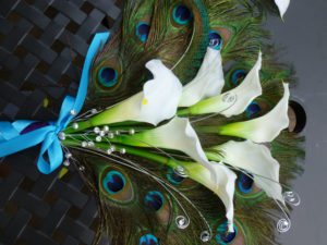 Calla lily peacock fan bouquet - Image 5