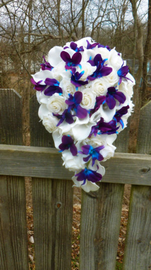 Rose, calla lily and galaxy orchid bouquet - Image 6