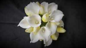 Yellow tulip and calla lily bouquet, customizable - Image 2