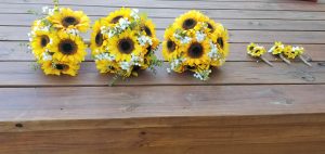 Sunflower cascading bouquet set - Image 15